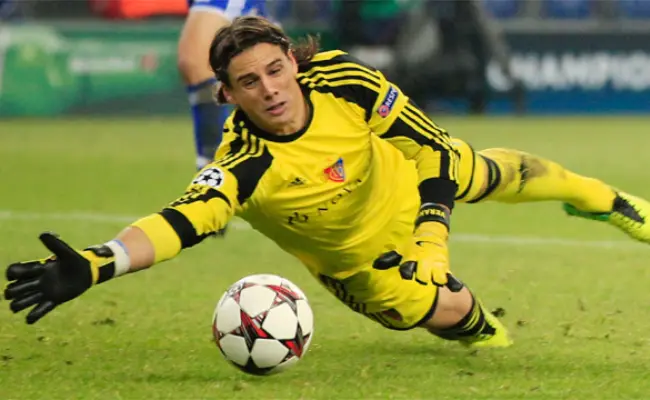 Yann Sommer Move to Borussia Mönchengladbach (2014)