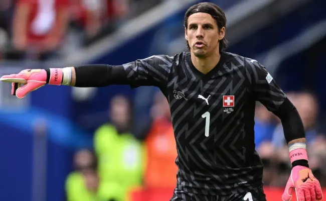 Yann Sommer Leadership and Role in the Team